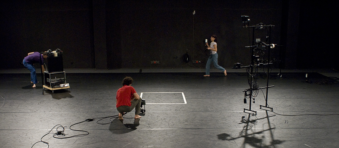 oN|oFF - Compagnie pm – Choregraphe Philippe Menard – Danse Contemporaine Paris - pm Compagny – Choreographer Philippe Menard – Contemporary Dance Paris